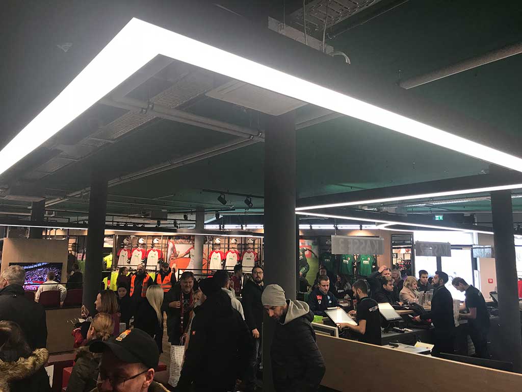 Fc sales augsburg store
